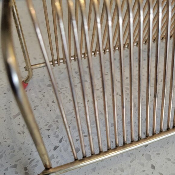 1960s Vintage Gold Tone Wire Record Holder for 45 rpm. Pre-owned . - Picture 4 of 9